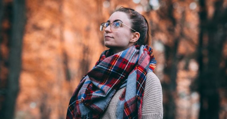 Scarves and Shawls 101—Elegant, Cozy & Always in Style